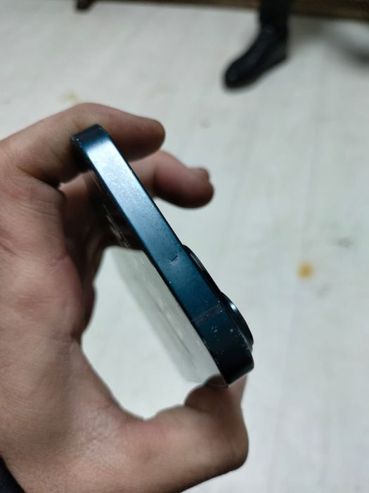 Продам айфон 14.