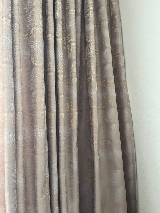 Продам шторы новые