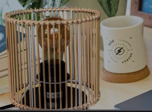 Lampa de masa vintage din bambus