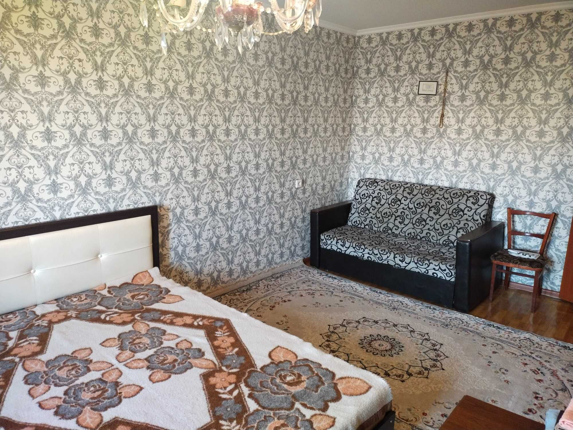 1 к. кв Центральный стадион посуточно