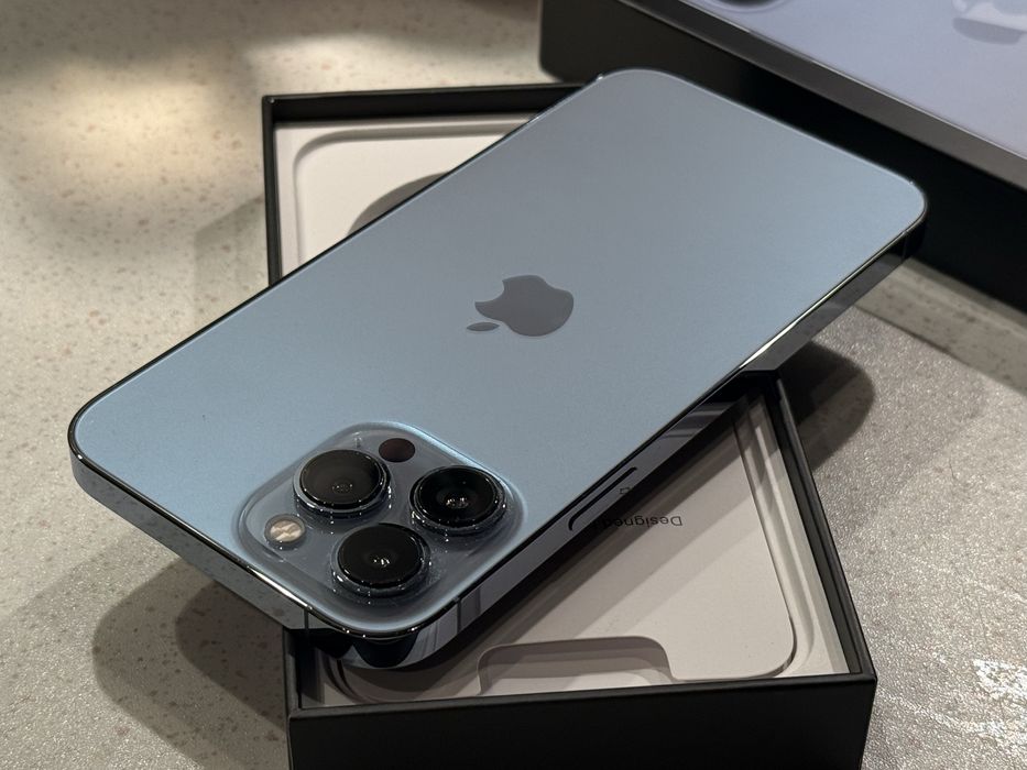 iPhone 13 Pro Max 256GB Sierra Blue – Перфектен, 100% Батерия!