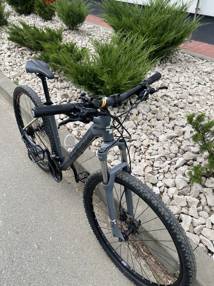 Bicicleta MTB Cube 29 19 inch