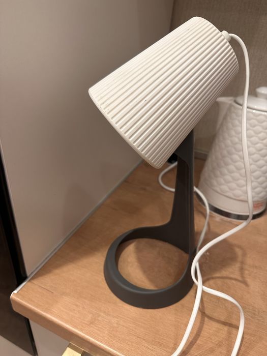 Настольная лампа Икея