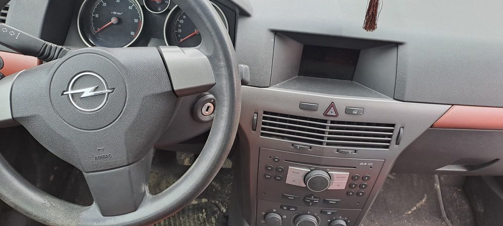 Opel astra H 1.7
