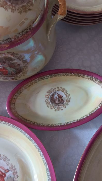 Сервиз столовый "Мадонна" сервантное хранение, производство ГДР