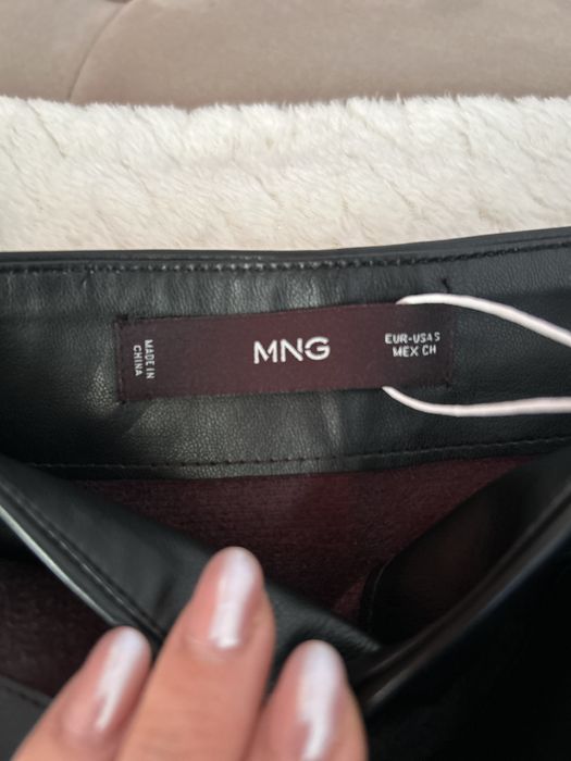 Кожена пола Mango