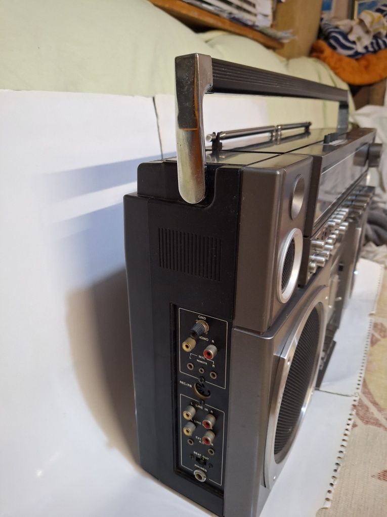 Продавам рядка марка нов японски Boombox  радиокасетофон "WILCO".