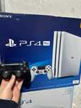 Playstation4 slim pro 1TB игры на борту 15-20 шт оригинал гарантия 1 г