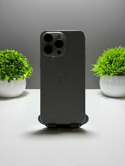 iPhone 15 Pro Max 256 GB серый