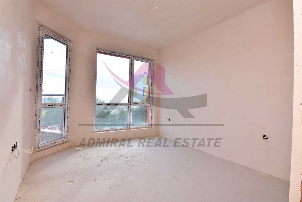 Продава се Тристаен апартамент в Варна, Възраждане 3 - 80 кв.м за 1738 €/кв.м - Снимка #2