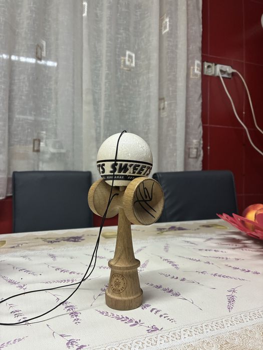 Vand kendama sweets semnata de xremus