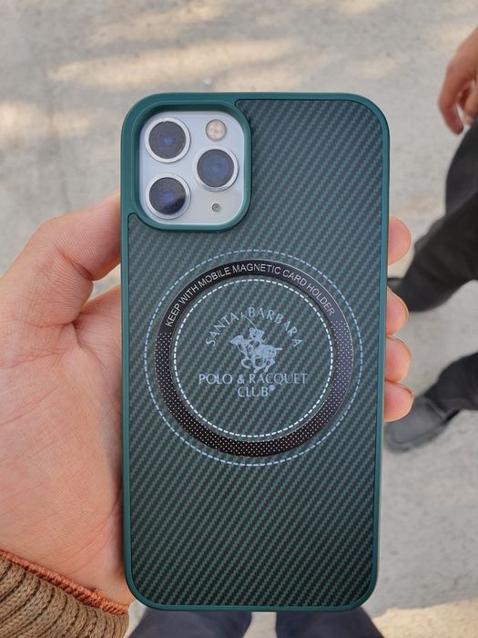 Iphone 11 pro  hamma tomoni ideal