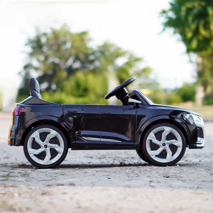 Masinuta electrica pentru copii, Audi SQ8, telecomanda inclusa,70W 12V