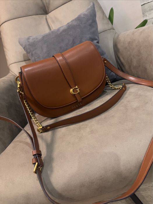 Оригинална чанта Guess
