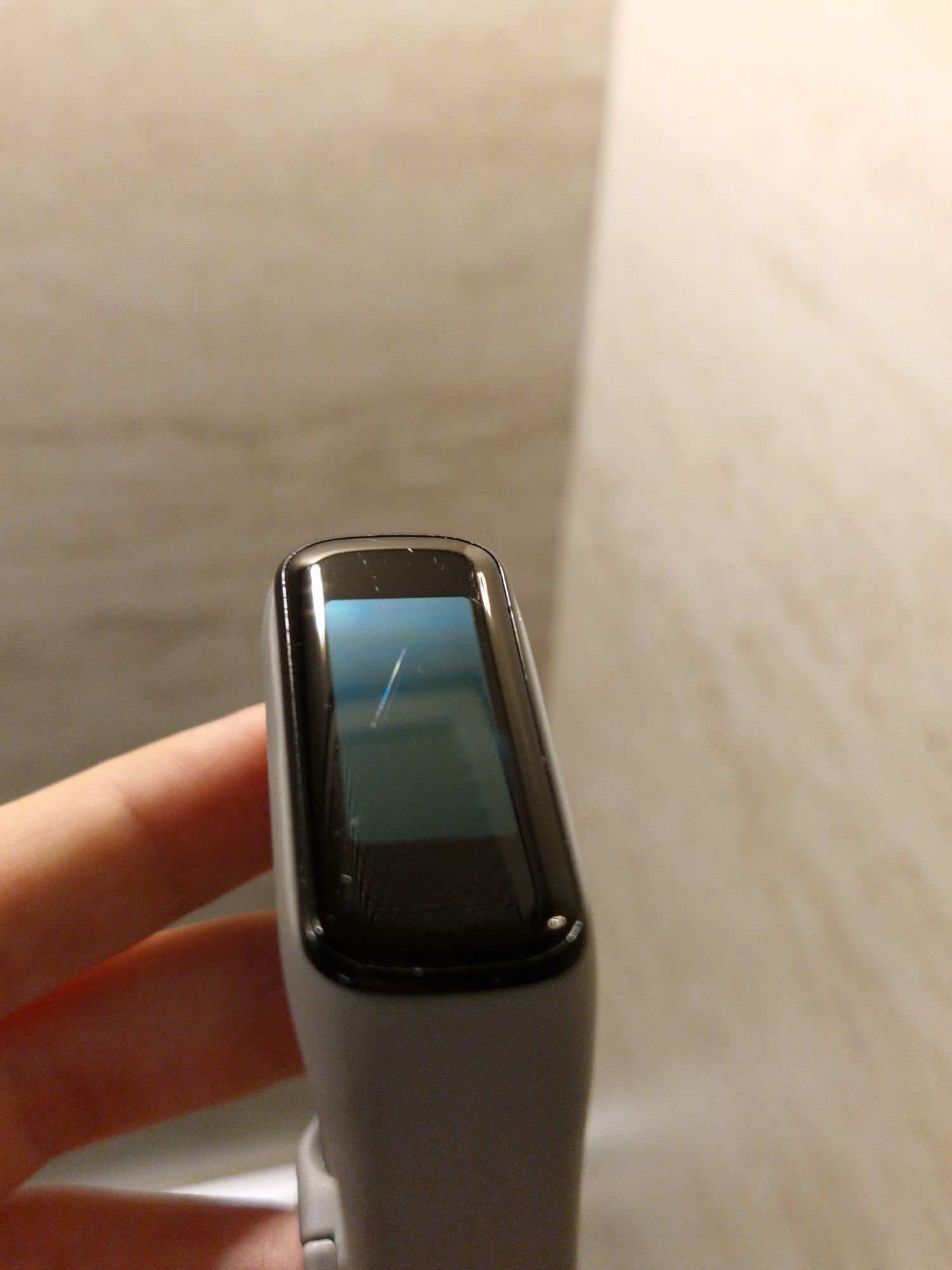 Смарт гривна Samsung Galaxy Fit 2