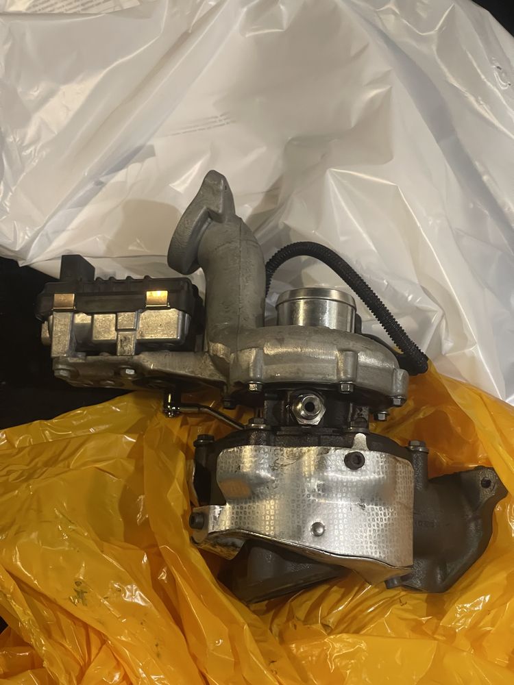 4.2 TDI Audi 385 Дясна турбина 4.2TDI Турбо 4.2 тди