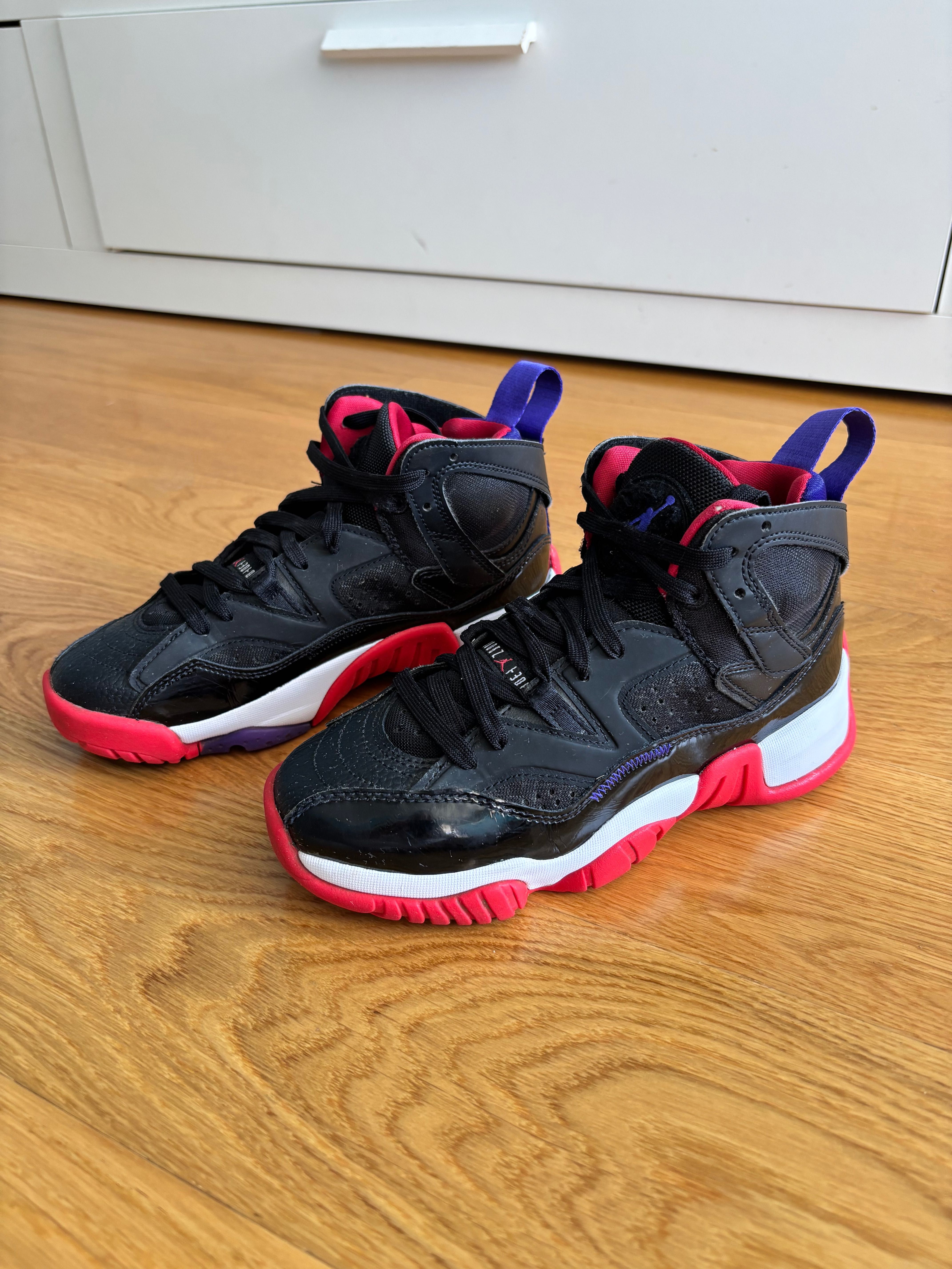 Jordan Jumpman Two Tray 36