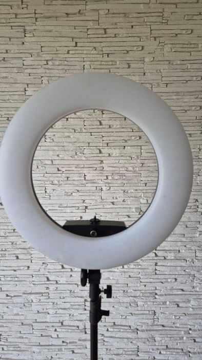 Ring Light Profesional 480 de becuri + trepied 2m inaltime