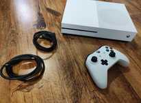 Xbox one S cu maneta și 2 jocuri