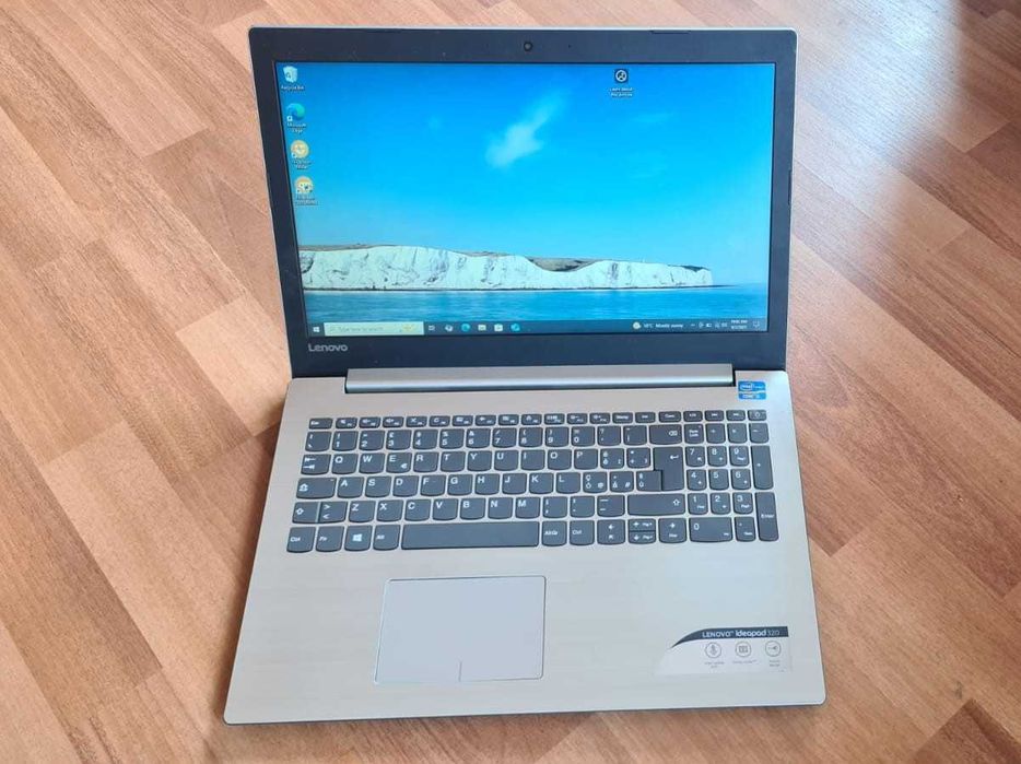 Laptop Lenovo core i3 ,  12 gb ram ssd 240