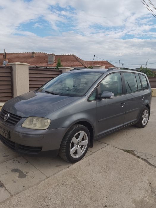 Dezmembrez VW Touran 1.9 tdi AVQ 6 trepte Orice piesa disponibila