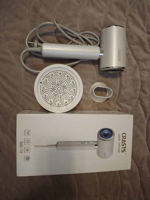 Компактен сешоар CRASTS 2000w