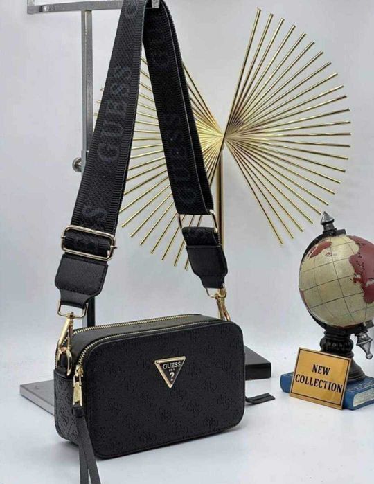 Официална чанта Guess