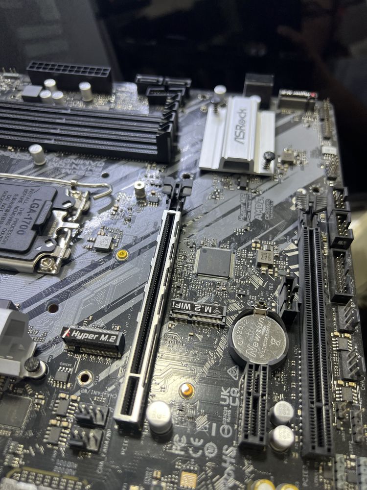 Asrock Z690 Phantom Gaming 4