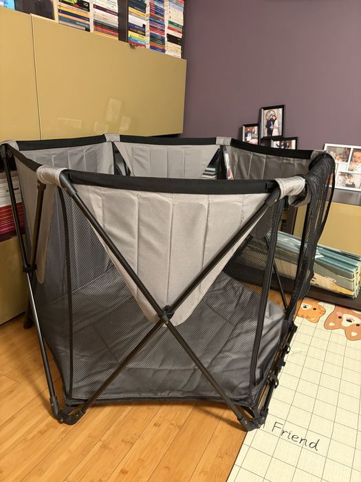 Tarc de joaca hexagonal