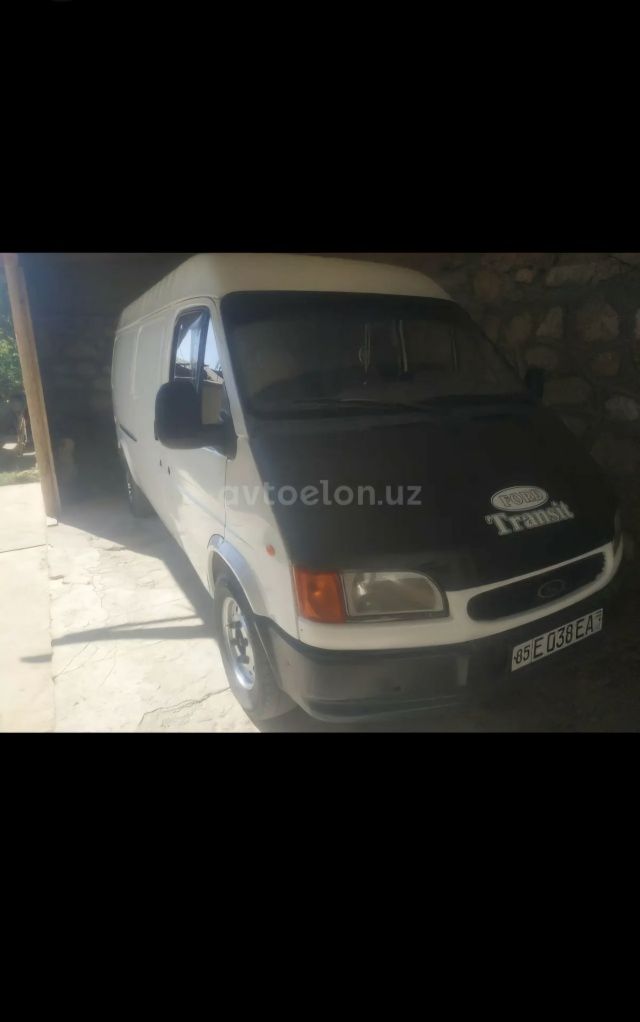 Ford tranzit sotiladi