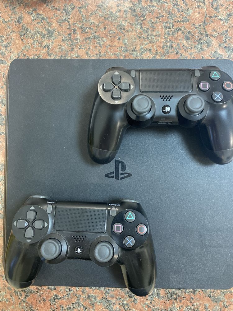 Playstation 4 Slim