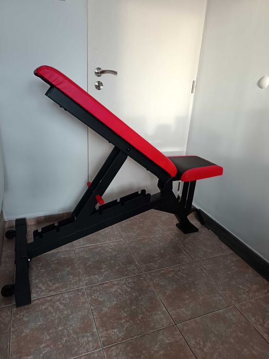 Продавам професионална лежанка