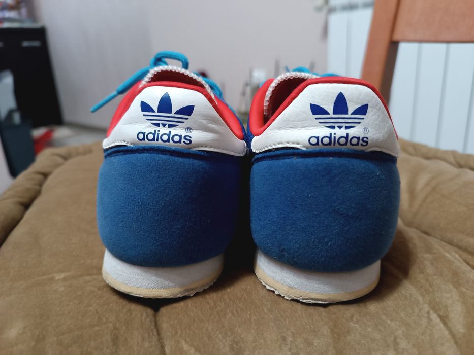 Маратонки Адидас 36 2/3