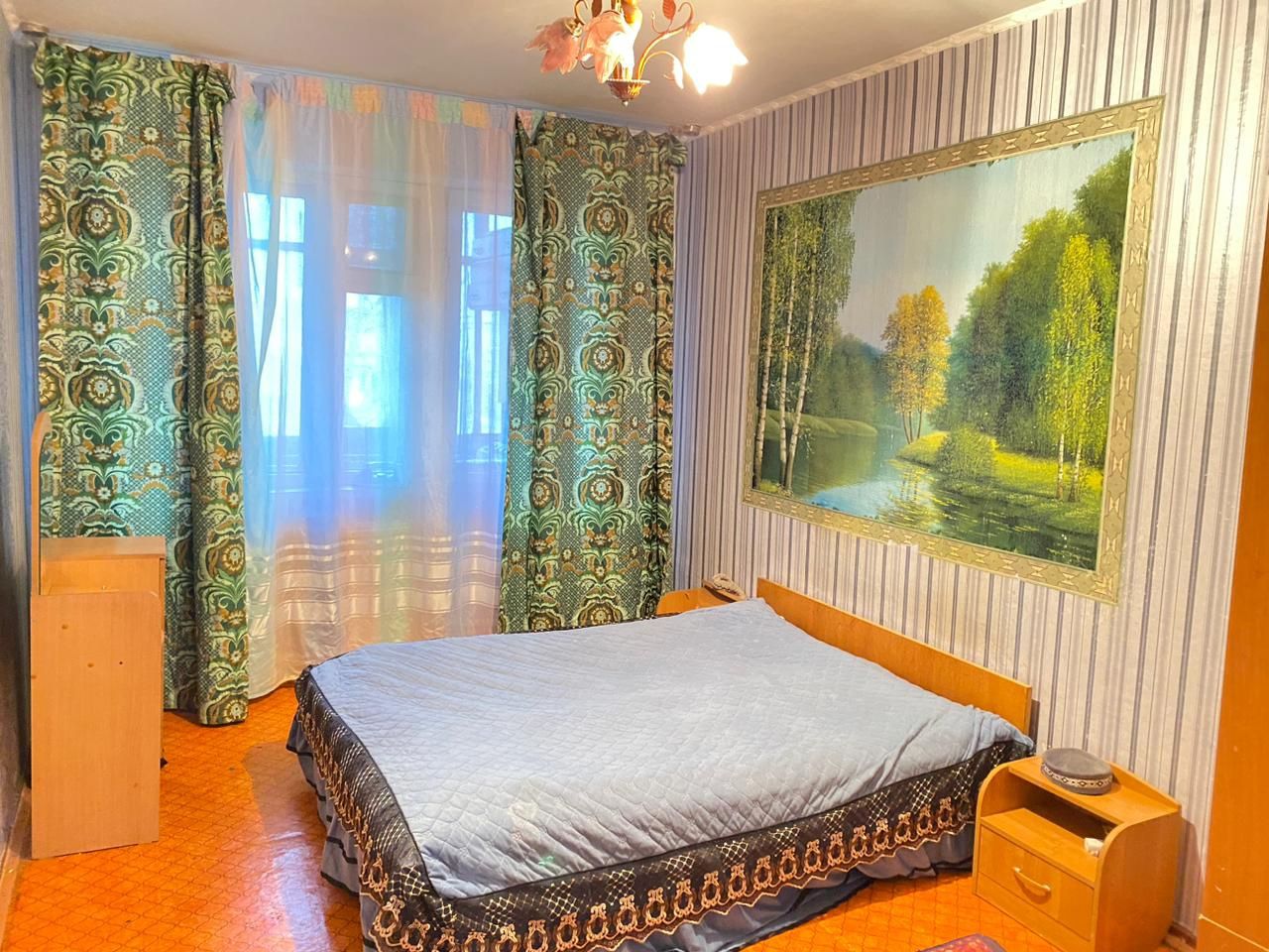 Продам двух комнатную квартиру