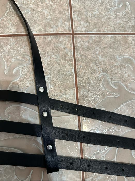 Curea Bershka neagra stil ham cu bretele