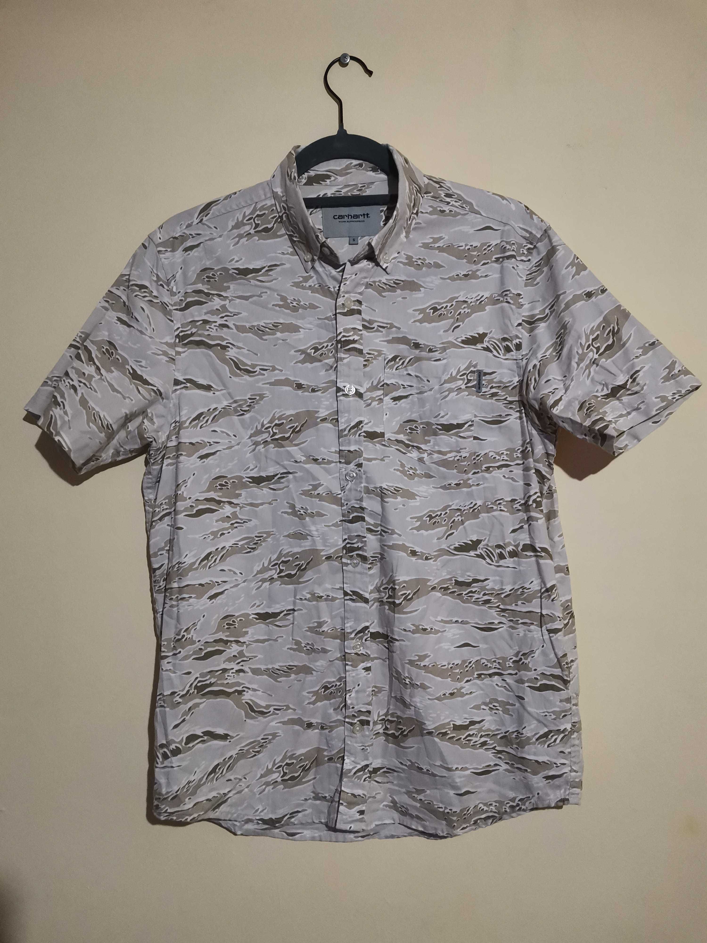 CARHARTT WIP Camo Tiger Shirt.