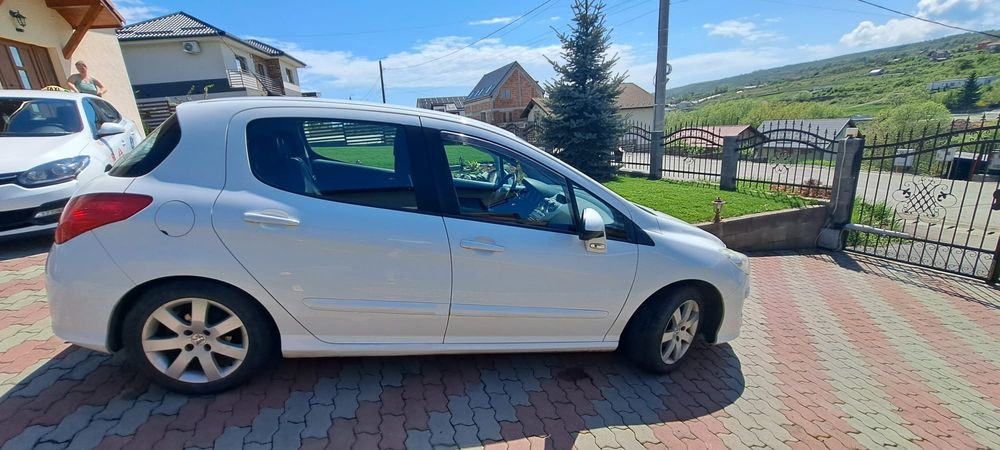 Vând Peugeot 308 1.6 benzina +gpl