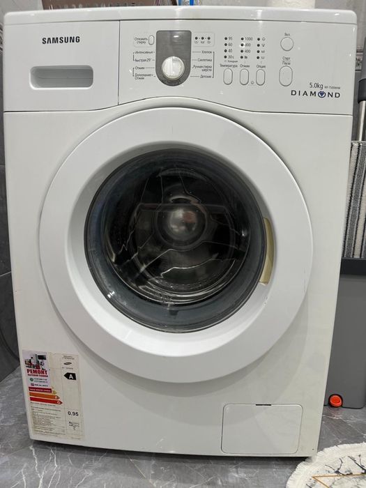 Продаю стиральную машину самсунг. В рабочем состояний и без нареканий