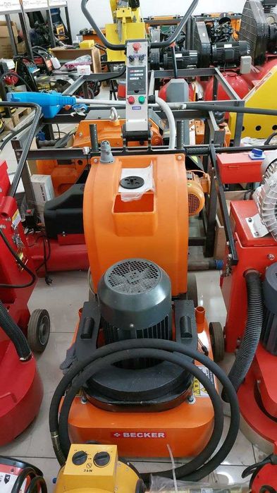 Шлифовальная машина Becker (4-7,5кВт)