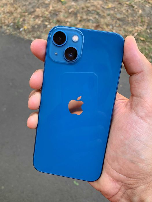 Smartphone iPhone 13 5G 128 GB Sanatatea Bateriei 100% in cutie ca NOU