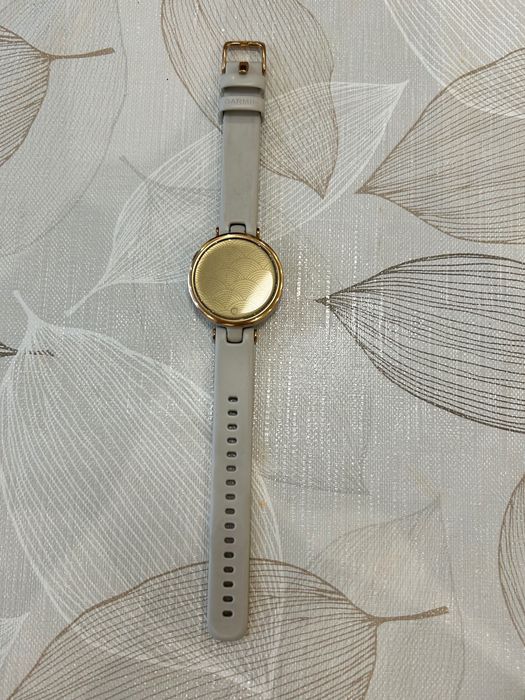 Смарт часовник Lily