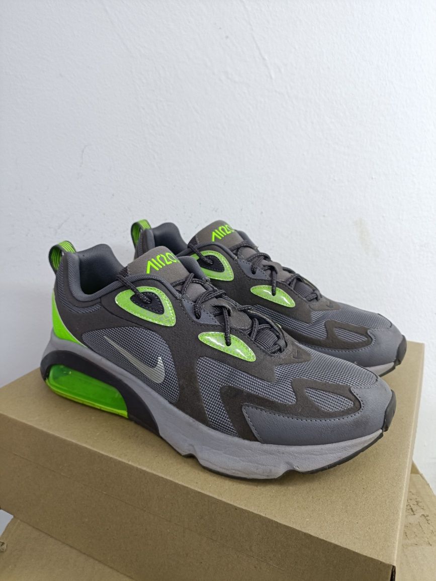 Nike Air Max 200 номер 44