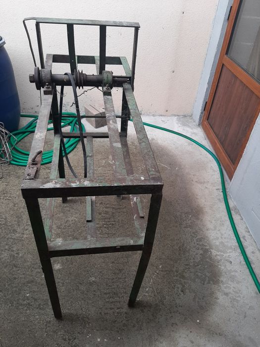 Стойка за циркуляр