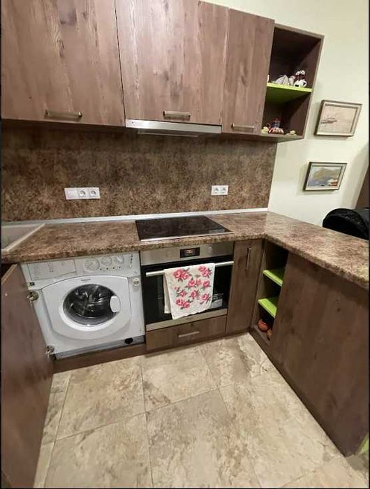 Дава се под наем Двустаен апартамент в Бургас, Сарафово - 70 кв.м за 178.5 € - Снимка #1