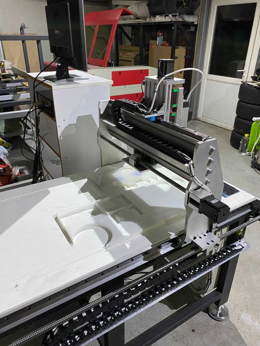 CNC Router Mach3 - motor frezare 2,2Kw, PACHET COMPLET (PC, monitor)