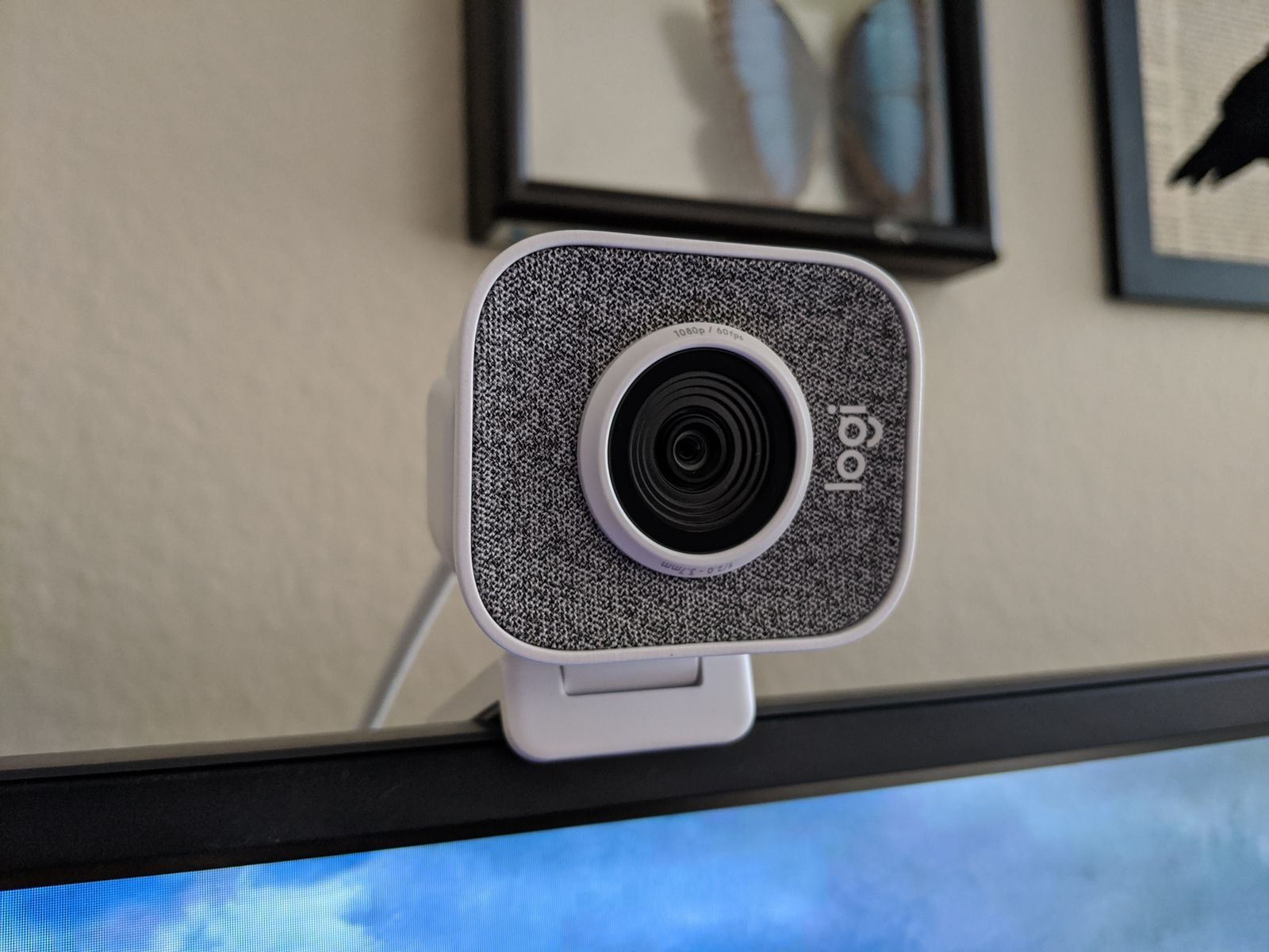Продам веб камеру, новая Logitech streamcam