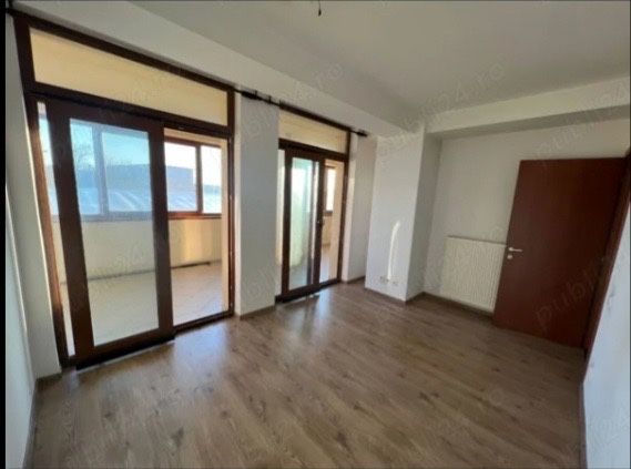 VÂNZARE apartament bloc Perla