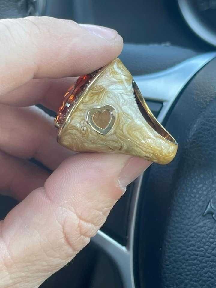 Superb inel exotic si minunat