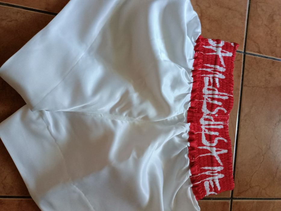 Short  Muay -Thay,   Medusa.. L - XL. Nou cu eticheta.