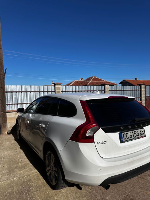 Volvo V60 на части